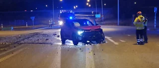 Förare misstänks för brott efter sidokrock
