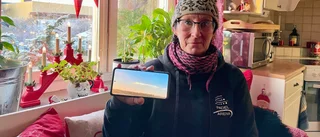 Lena såg unika fenomenet över Enköping – "irisering" bland molnen • Meteorologen: "Inget man ser varje dag"