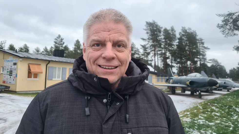 Försvarshälsan vid F 21 i Luleå hade 21 sökande till en sjukskötersketjänst.
"Jag har tidigare jobbat med rekrytering till kommunal hemtjänst och där var det mycket svårare att få tag på sjuksköterskor", säger verksamhetschefen Jörgen Divert.