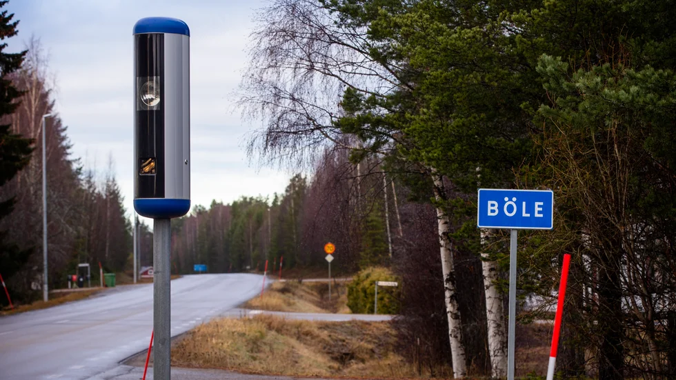 Dessa ska inte registrera alla som kör förbi, oavsett om de håller hastigheten eller ej.