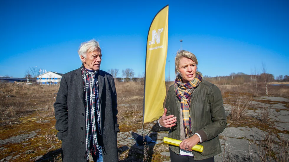 Reidar Svedahl (L) tillsammans med Sophia Jarl (M). Nu har L hoppat av samarbetet och en spricka har blottats.