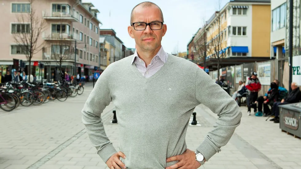Niklas Nordström är kommunalråd i Luleå. Han skriver regelbundet i NSD.