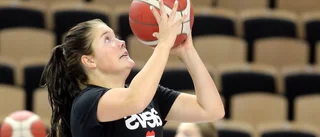 15-åriga Agnes Widén ett av få glädjeämnen i Visby Ladies efter den nattsvarta säsongsinledningen • "Jag har bestämt mig för att våga"
