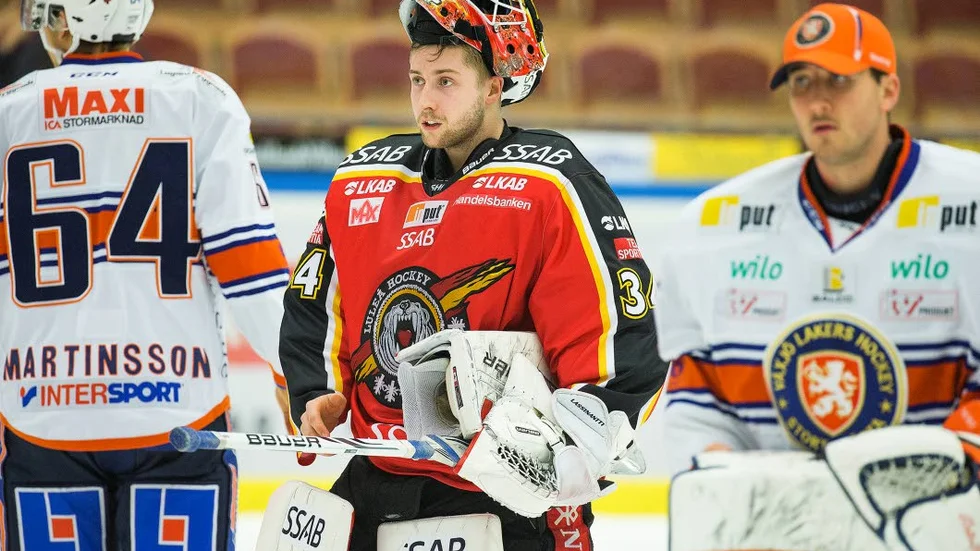 NY UTMANING. Målvakten Joel Lassinantti står i Luleås mål i kväll.