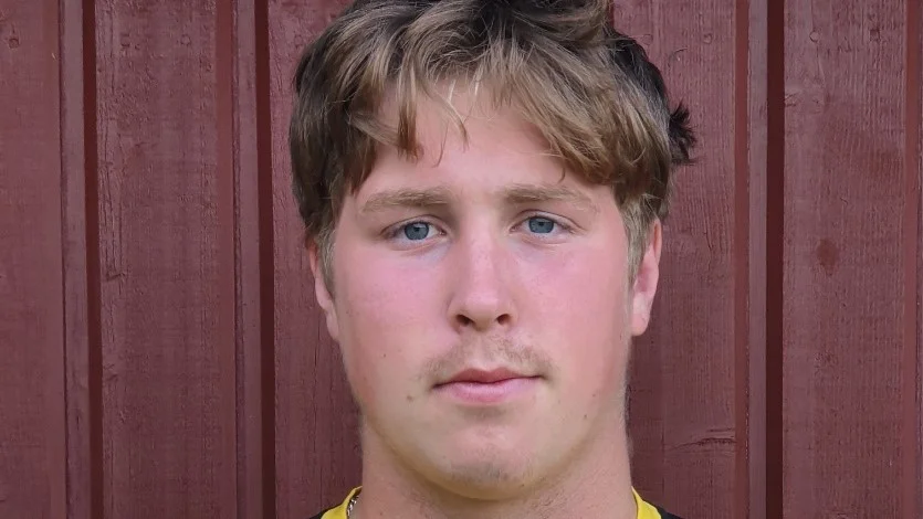 Konrad Emanuelsson gjorde tre av KAIK-målen i mötet med serieledaren.