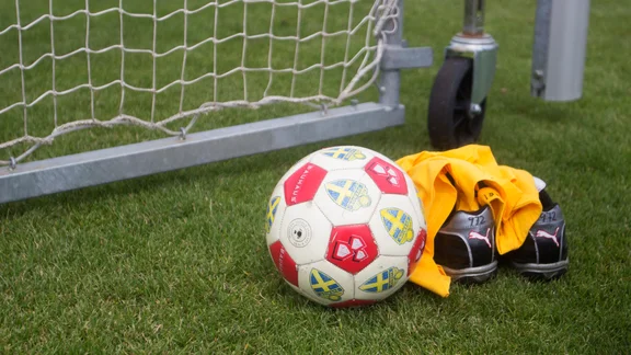 Spelarövergångar – frågan som delar lokala fotbollen