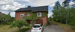 59-åring ny ägare till 50-talshus i Oxelösund - prislappen: 2 450 000 kronor