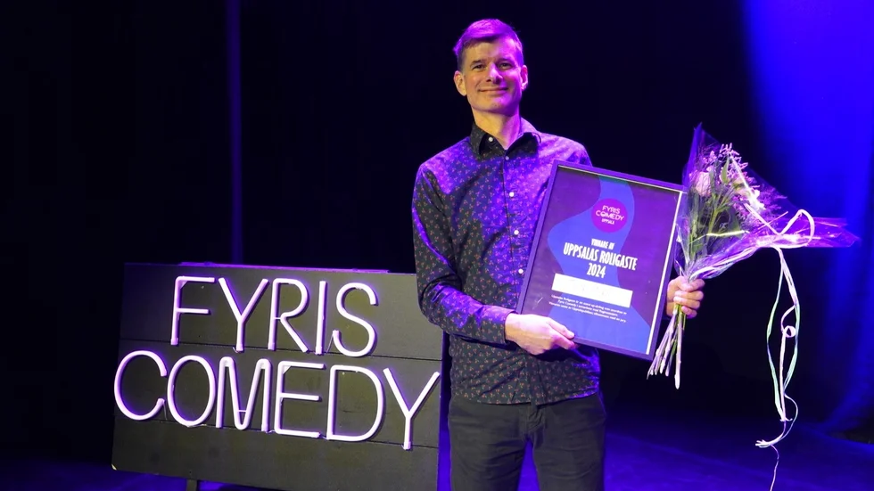 Knivstabon James Mckie är Uppsalas roligaste, enligt juryn och publiken på Reginateatern.