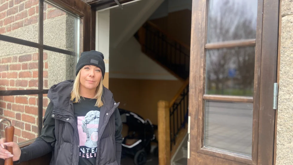Sara Karlsson fick precis nycklarna till den nya lokalen och är både glad och förväntansfull när tidningen möter henne.