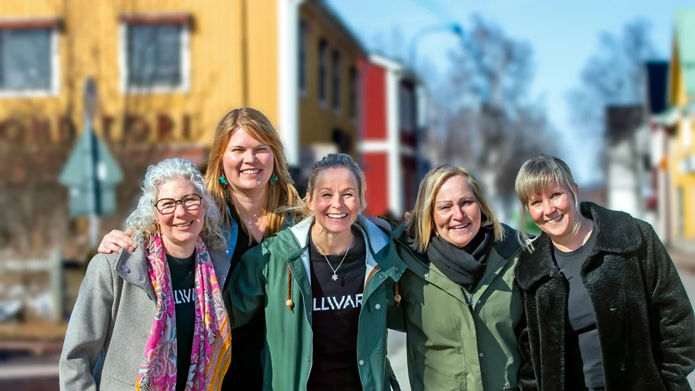 De ser länets små kommuner som nyckeln för den nya industrin. Men att en ökad inflyttning även är en ödesfråga för kommunerna själva. Emelie Eriksson, Kiruna kommun, Anette Ek Lindqvist, Jokkmokk, Malin Kristoffersson, Gällivare, Magdalena Forsman, Gällivare och Sofi Wiippa-Lahti, Överkalix.