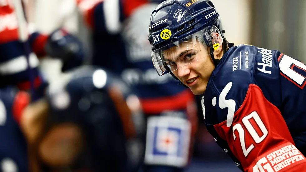 Katrineholmssonen Arvid Westlin stannar i LHC.