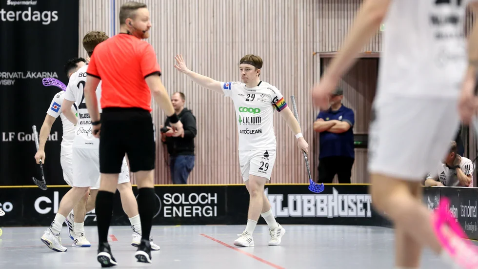 Sundsvalls Melker Grönholm hade en bra kväll och gjorde hatrrick mot Visby IBK i första ronden.