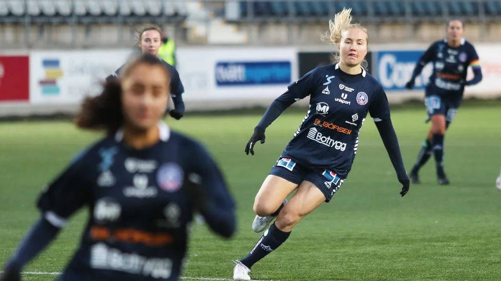 Noor Eckhoff gjorde sin första start i Linköping FC, men mötte tufft motstånd mot Vålerengen i Göteborg. Det blev klar förlust mot norska mästarlaget.