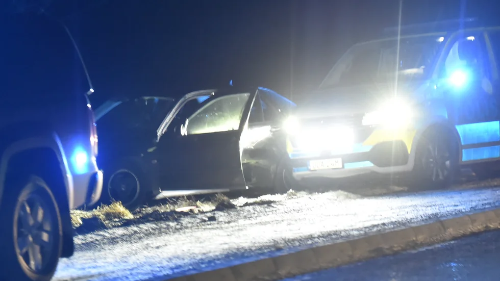 En bil stoppades efter en biljakt på E20 i Strängnäs på onsdagskvällen.