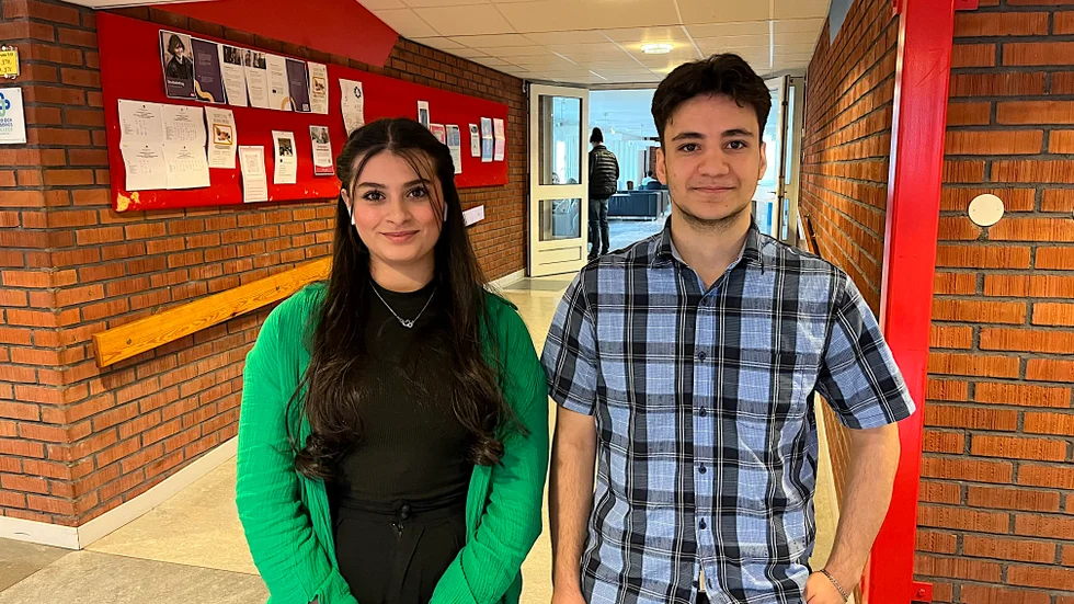 Israa Abdelhalim och Mazen Aldouri är elever på Hultsfreds gymnasium. I sommar ska båda pendla till Vimmerby för att jobba.