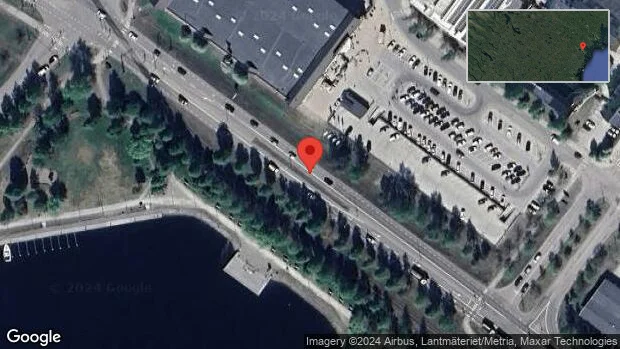 Stopp på väg 506 på grund av trafikolycka med flera fordon