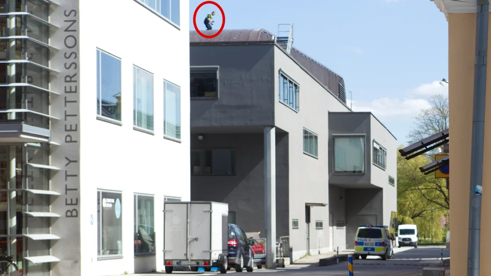 Toppmöte på Wisby Strand, med bland andra samtliga landshövdingar i landet. Polisen fanns stationerad både runt och ovanpå byggnaden.