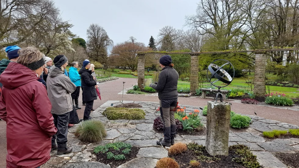 Bonnie Öhman berättade om Botaniska trädgården.