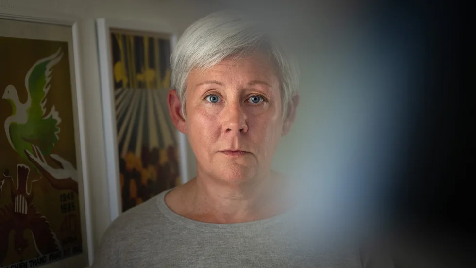 Stina Carlsson, vänsterpartistisk ledamot i kommunstyrelsen, har skrivit förslaget som ska ge Piteå kommun nya riktlinjer för bedömning av insatser för dövblinda. 
