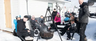 Terese älskar livet på campingen: Grillar och umgås med grannarna