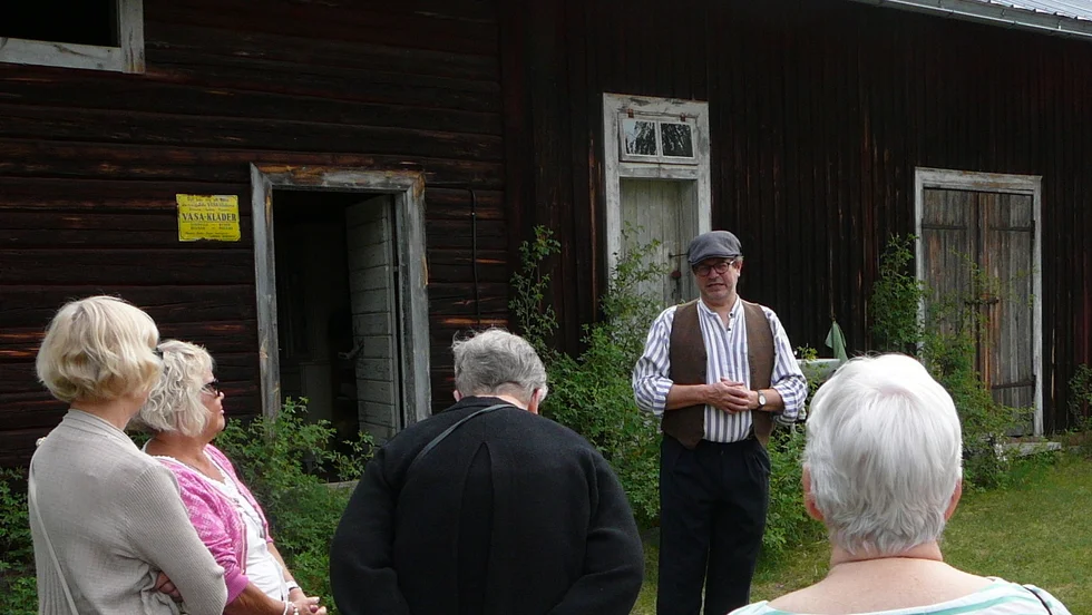 Mogens Amstrup Jacobsen och hans fru Lena Malm sköter om fastigheten.