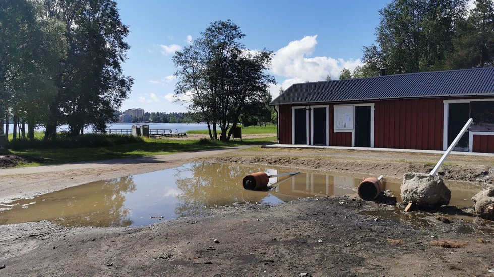 "Den gamla byggnaden är idag i så dåligt skick så det är nödvändigt att riva ut den", säger Jenny Axelsson, avdelningschef fritid. 