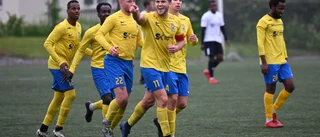 BILDEXTRA: Vild glädje och närkamper – se bilder från derbyt