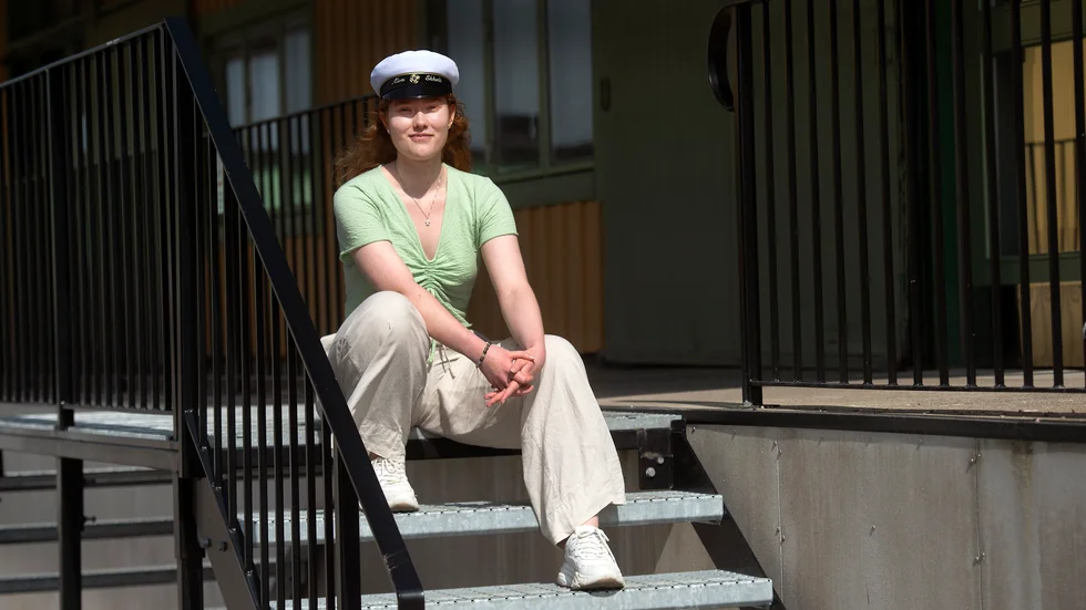 Snart tar Alva Ekholt studenten. För henne har gymnasietiden inneburit flytt till ny stad och självutveckling.