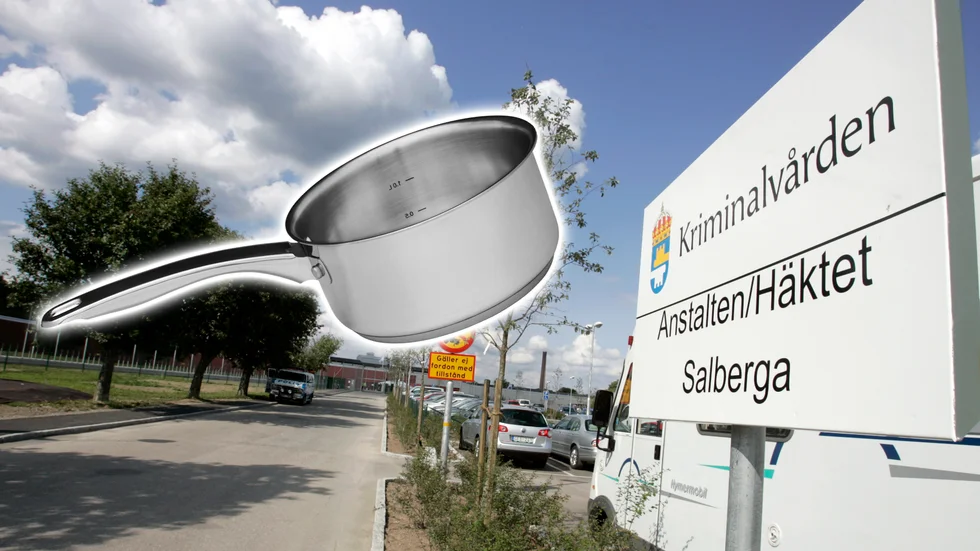 Den 22-åriga Eskilstunabon åtalas för att ha slagit en kastrull i bakhuvudet på en medfånge på häktet Salberga i Sala. Bilden är ett montage och föreställer en annan kastrull än den som användes vid brottet.