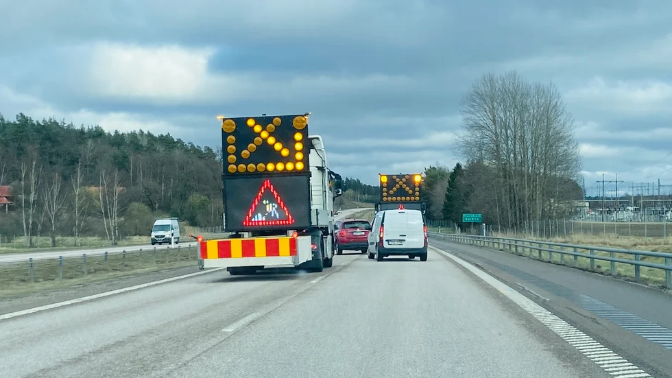 Ett körfält kommer att vara stängt tills fredag 19 april, enligt Trafikverket.
