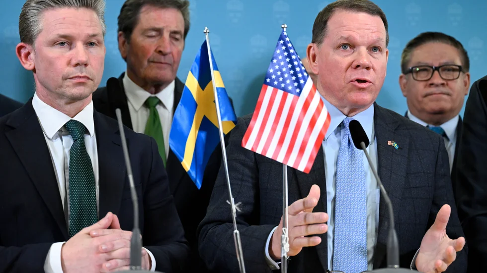 DCA-avtalet mellan Sverige och USA ökar den svenska säkerheten.
På fotot som är från ett annat tillfälle ser vi försvarsminister Pål Jonson (M) samt Sam Graves från USA:s kongress.
Foto: Jessica Gow / TT / kod 10070