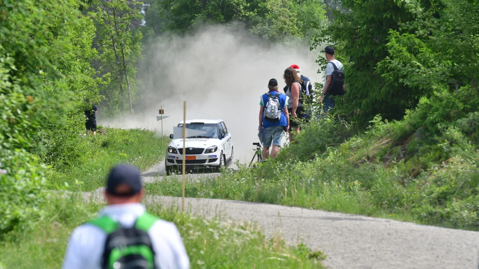 Sixten Westman på fjärde sträckan i Rally Uppland. 22-åringen från Skärplinge blev bäste upplänning och nu siktar på en bättre bil till nästa år.