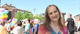 Gabriella, 42: "Ett kärlekståg mot mörka krafter"