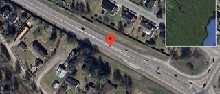 Större trafikolycka på väg 372 - stopp i ett körfält