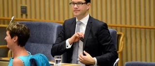Ryck undan mattan för Åkesson