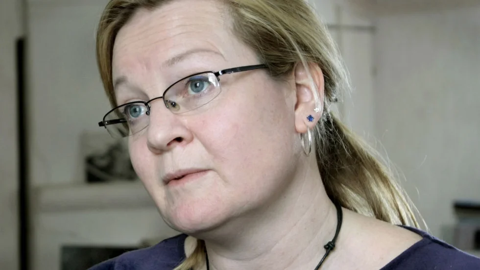 Pia Tingvall (c) har tröttnat på att vänta på tåg som inte kommer.