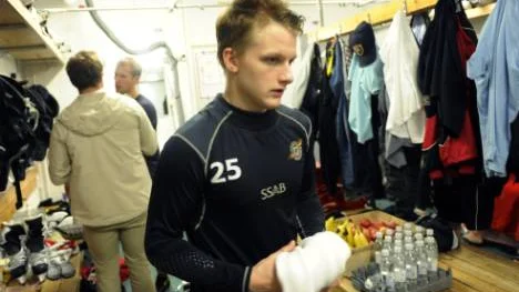 Forwarden Daniel Mannberg gjorde comeback i juniorlaget efter sin hjärnskakning. Och a-lagsspelaren hamnade i poängprotokollet direkt.