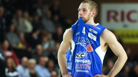Nej, LF Basket och Martin Pahlmblad har inte blivit ett vinnande lag borta. I går blev förlust mot Södertälje i ett sekunddrama.