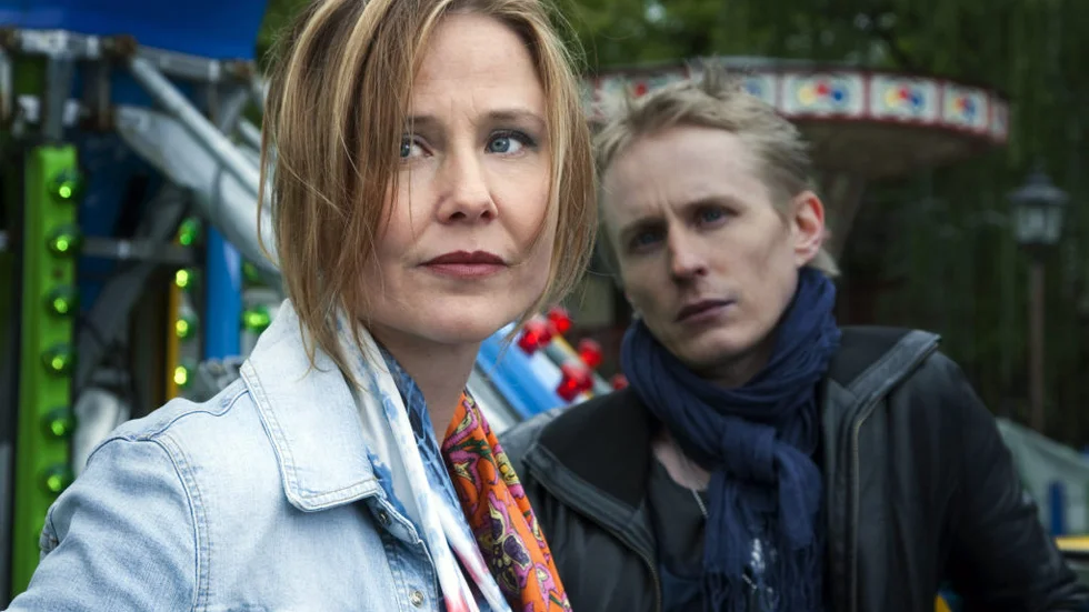 Helena Bergströms Så olika innebär comeback för Johan Widerberg  här med Anna Ulrika Ericsson.  Foto: Tony Nutley