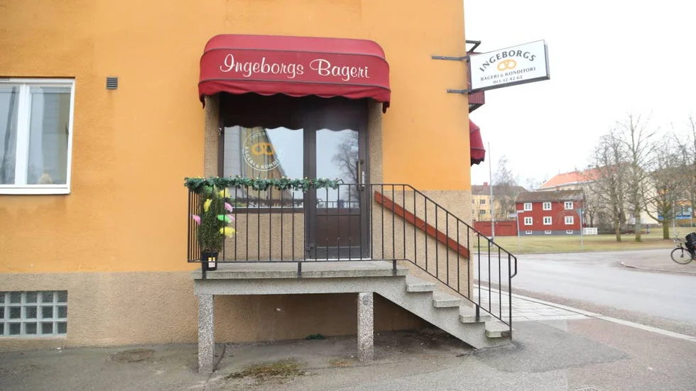 Ingeborgs bageri. Kämpar för att hålla sig ovanför vattenytan.