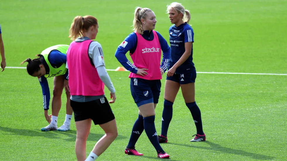 Selma Nyström kommer träna en gång i veckan med IFK Norrköping och spela matcher med Svärtinge SK.