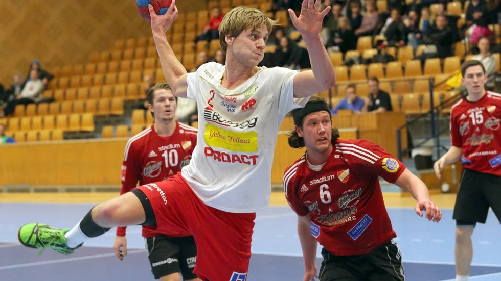 Linjespelaren Patrik Tosteberg får konkurrens om speltid.