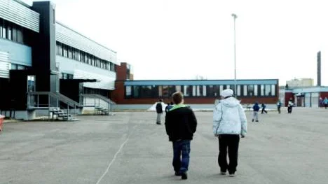Bolagsskolan i Kiruna sjunger på sista versen. På grund av gruvdeformationerna måste skolan tömmas omkring 2020. Men den kan komma att stängas i förtid på grund av ett minskande elevunderlag. FOTO: HANS STERNLUND