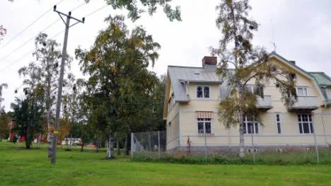 Förra sommaren stängdes delar av bostadsområdet Johannes in, på grund av alla gruvskalv. Intill de avspärrade husen bor många hyresgäster. FOTO: Marie Ridderström