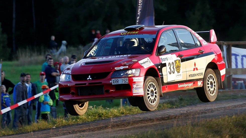 JAn-Erik Folkesson totaledare East Sweden Rally efter fredagen
