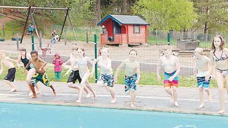 Eleverna i Blackstad skola gjorde sitt premiärdopp i onsdags.