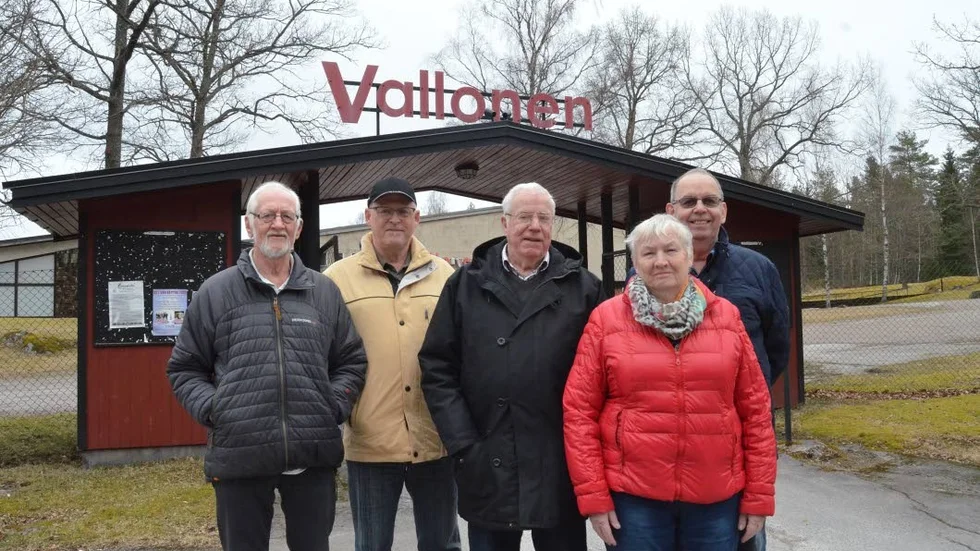 Arrangörer. Några av dem som jobbar utställningen i Vallonen är Owe Swanström, Roland Karlsson, Bertil Edström, Laila Bohman och Håkan Johansson.