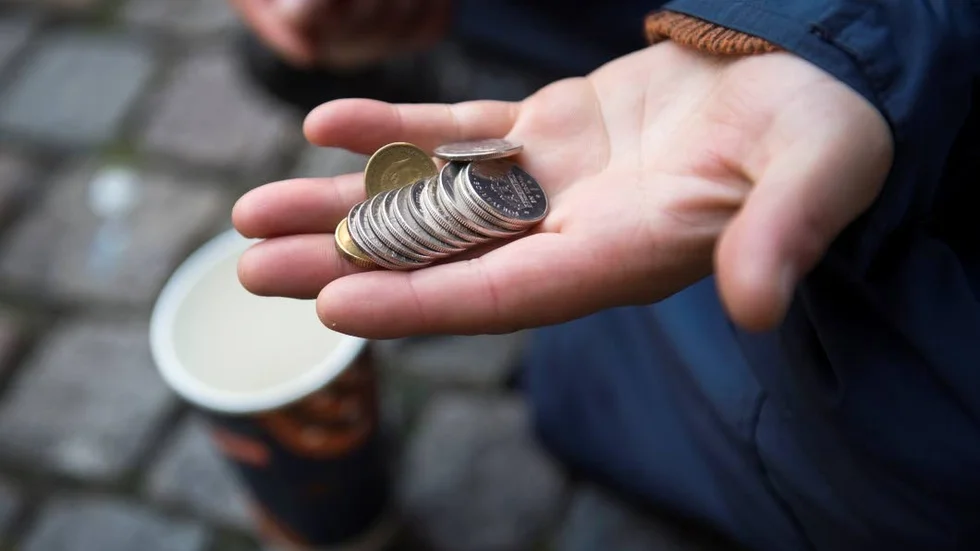 Flera fall av misstänkt människohandel uppdagades när polisen intervjuade tiggare.