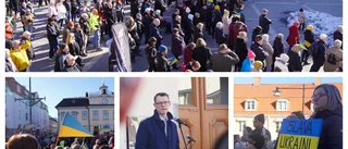 Video och bildextra: Torget fylldes till stöd för Ukraina