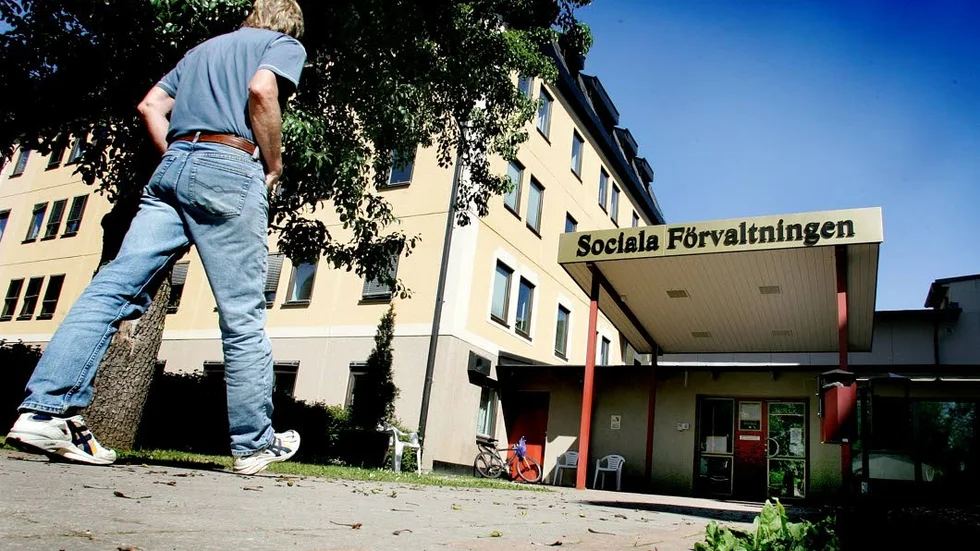 Enligt ansvariga tjänstemän på sociala förvaltningen så uppfyllde inte den svårt sjuke 81-åringen kriterierna för tvångsvård.